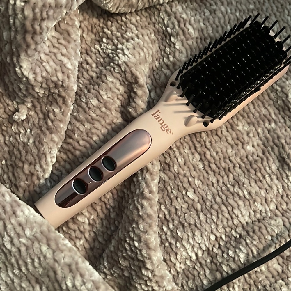 Lange- straightening brush